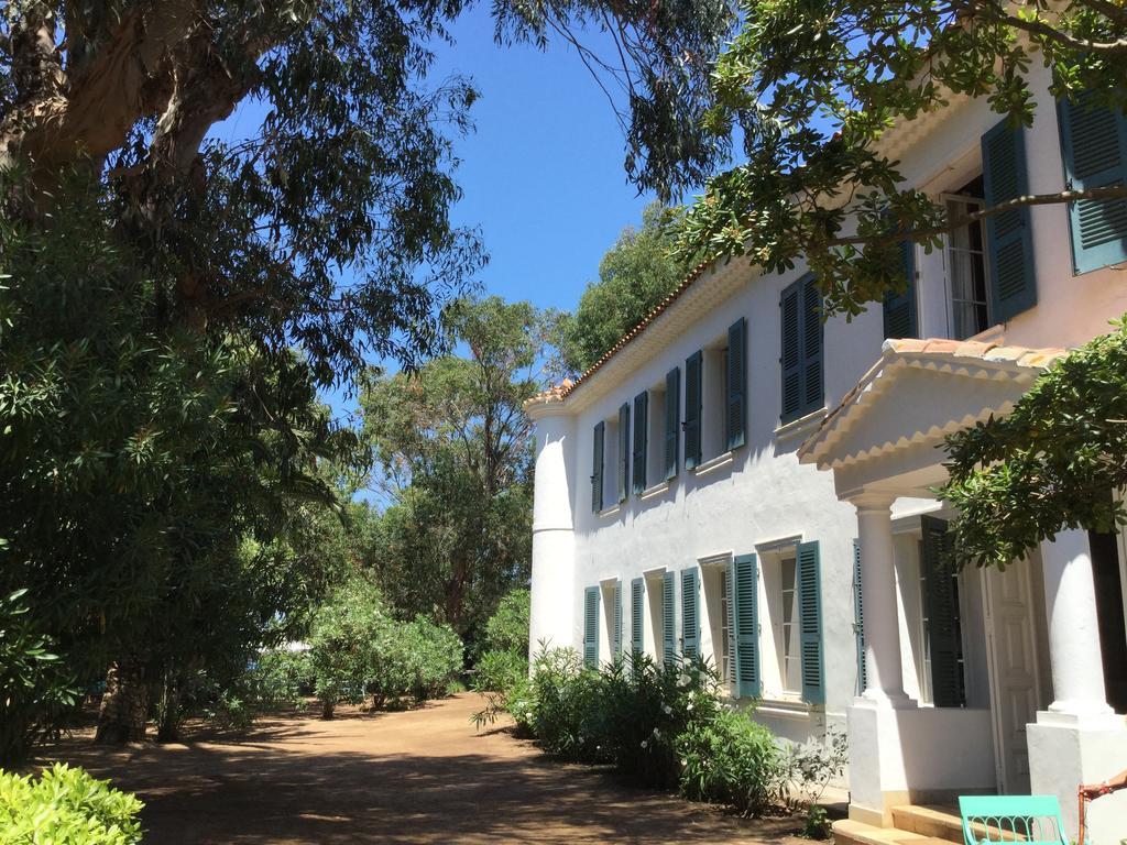 Le Manoir De Port-Cros Hotell Exteriör bild